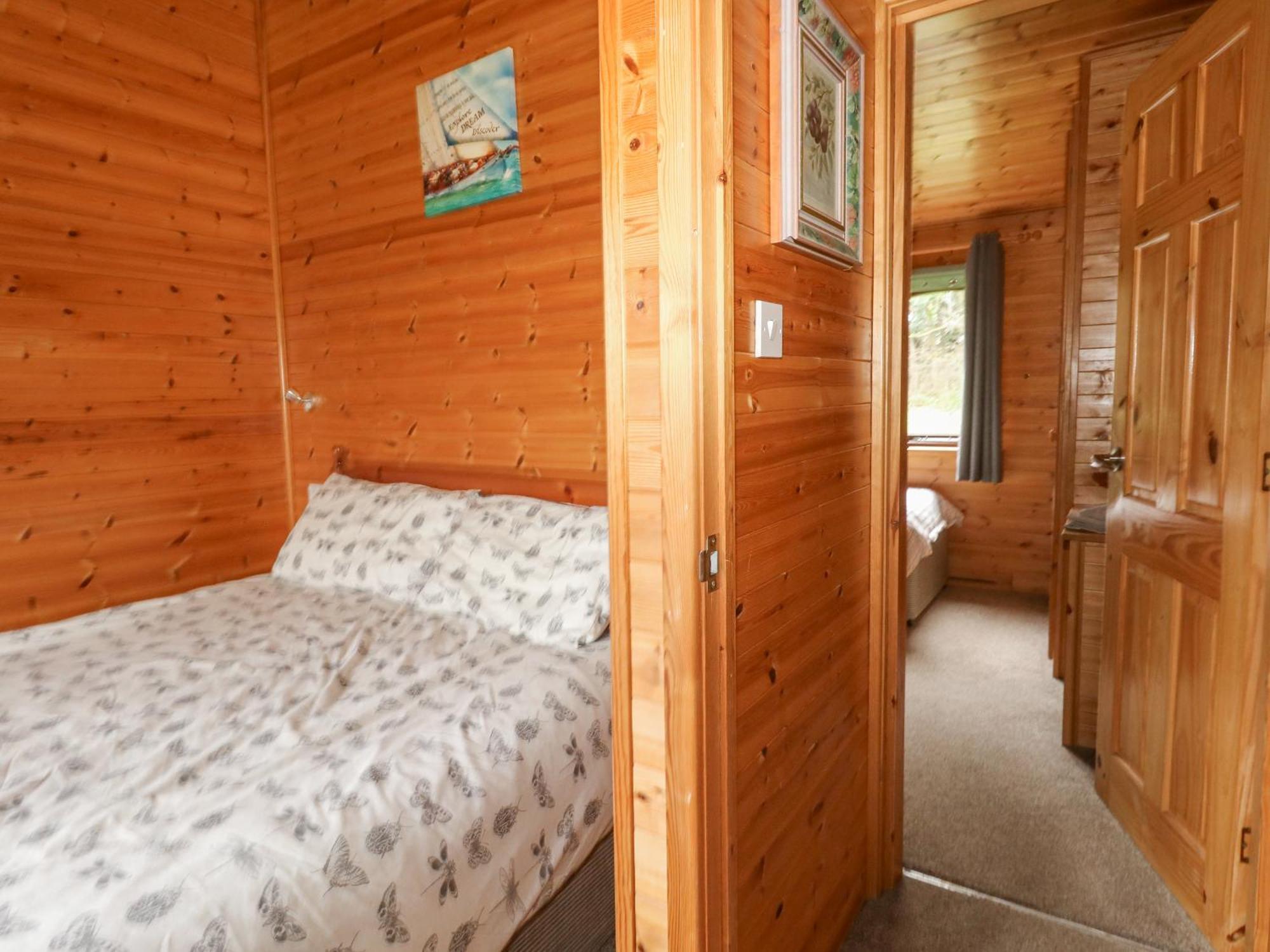 16 Amber Wood Lodge リミントン エクステリア 写真